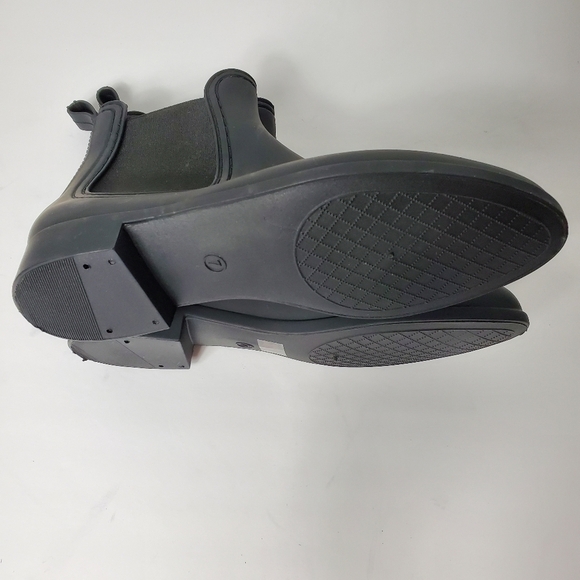 NEW Jeffrey Campbell Play Chelsea Black Ankle Rain Boots - Picture 4 of 6